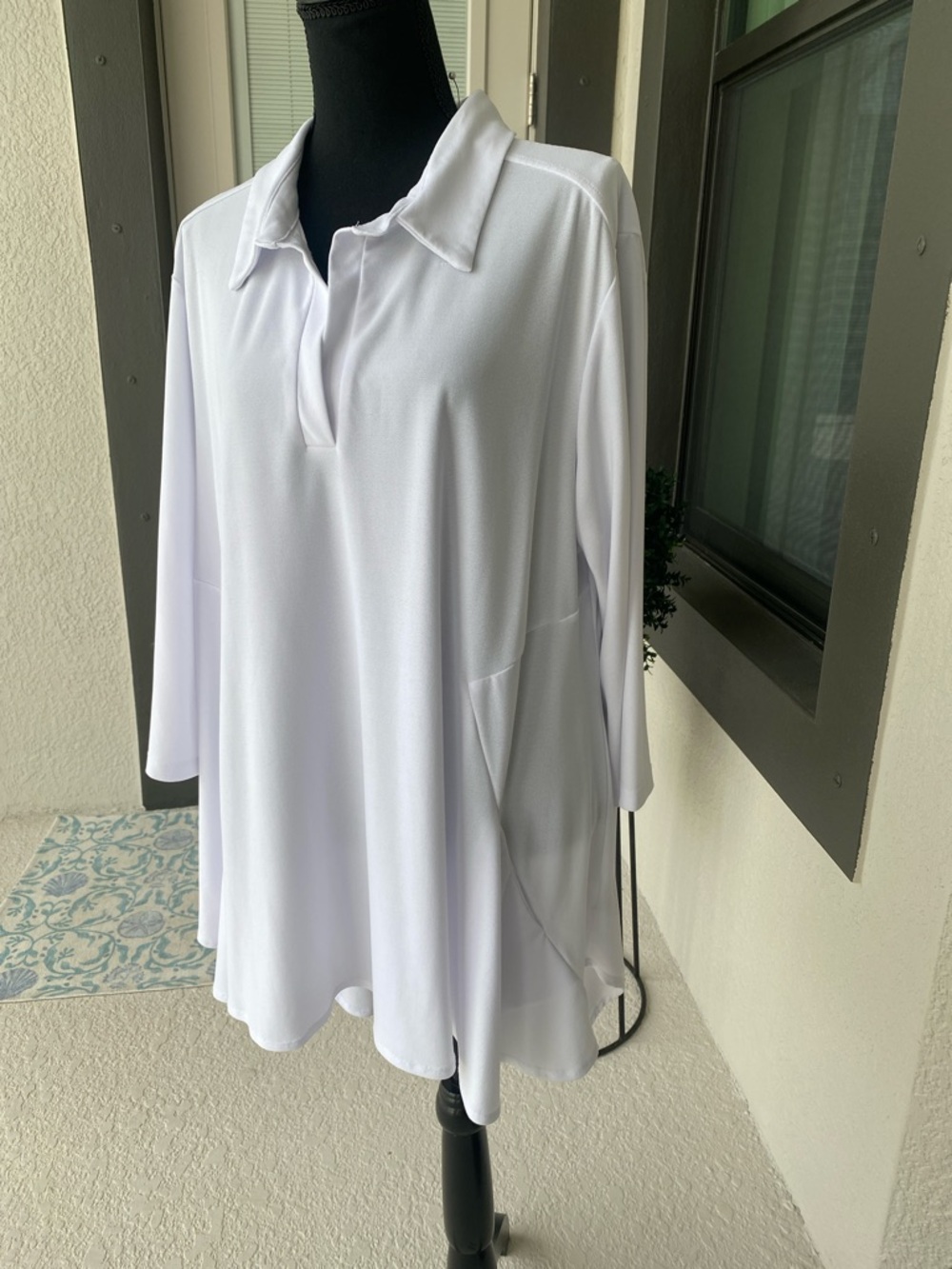 Women with Control White Long-Sleeve Collared Tunic Pullover high low